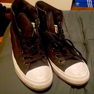 Converse Chuck Taylor II size 10